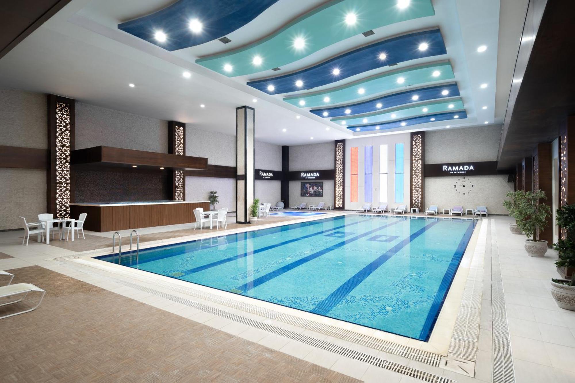 Ramada By Wyndham - Sulaymaniyah Salim Street Hotel Exterior photo